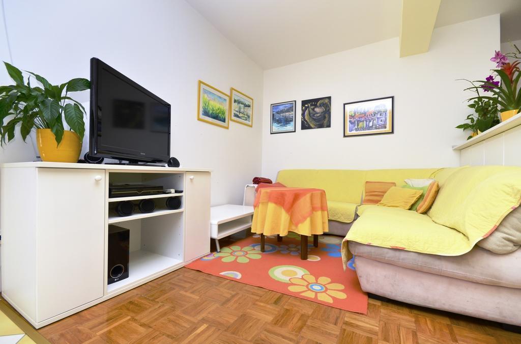 Apartmani Mira دراسنيتش الغرفة الصورة